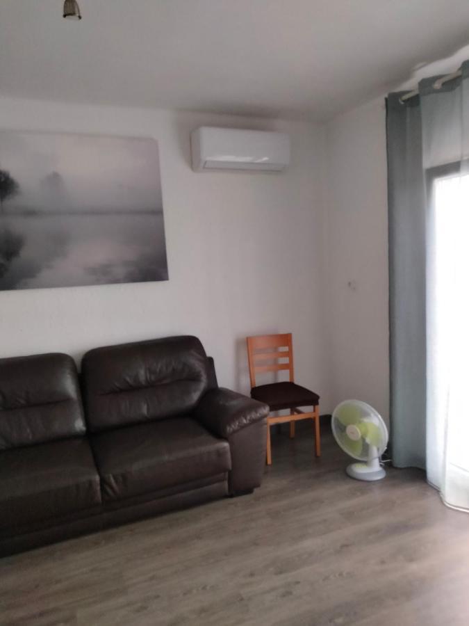 ולנסיה Malvarrosa Apartamentos מראה חיצוני תמונה